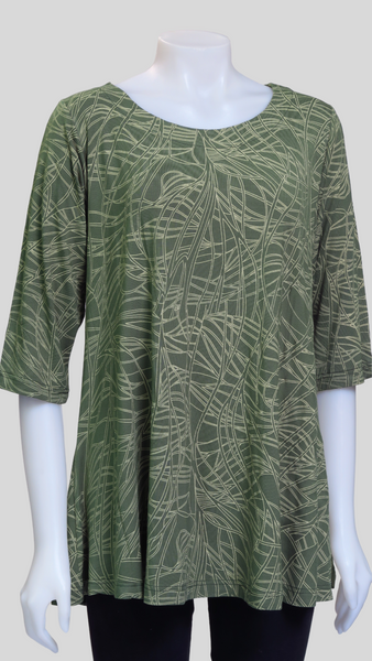 RJ-T23906-GN Bamboo Leaf Print  3/4 Sleeve Top
