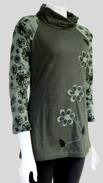 TT-T22916-GN Flower Applique Organic Cotton Top