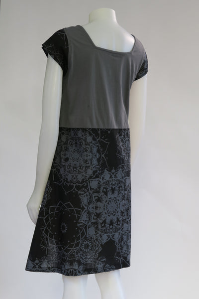 HI-D20227-BK Patterned C/S Dress